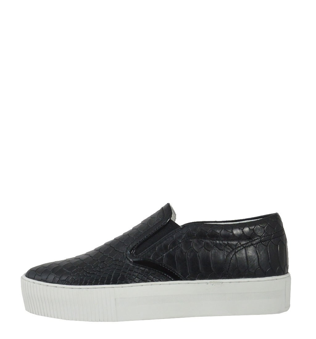 Cult slip on for women made in leather. | Fratinardi