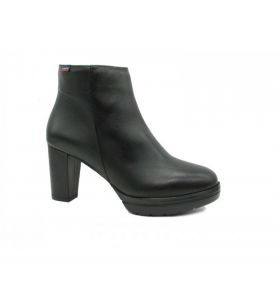 CALLAGHAN ANKLE BOOTS 