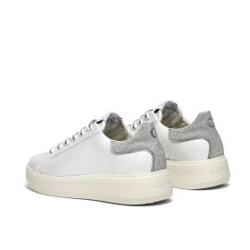 CRIME LONDON SNEAKERS LOW TOP LEVEL UP