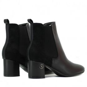 retro GUESS ANKLE BOOTS ACURN