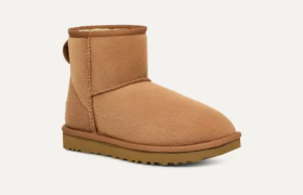 UGG AUSTRALIA STIVALI CLASSIC MINI II